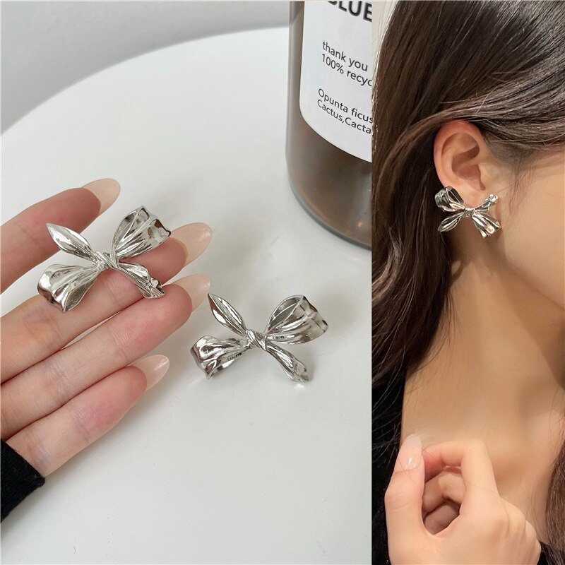 Boucles d'oreilles coréennes simples en métal pour femmes, sans perçage, concis, tendance, couleur argent, sans trou