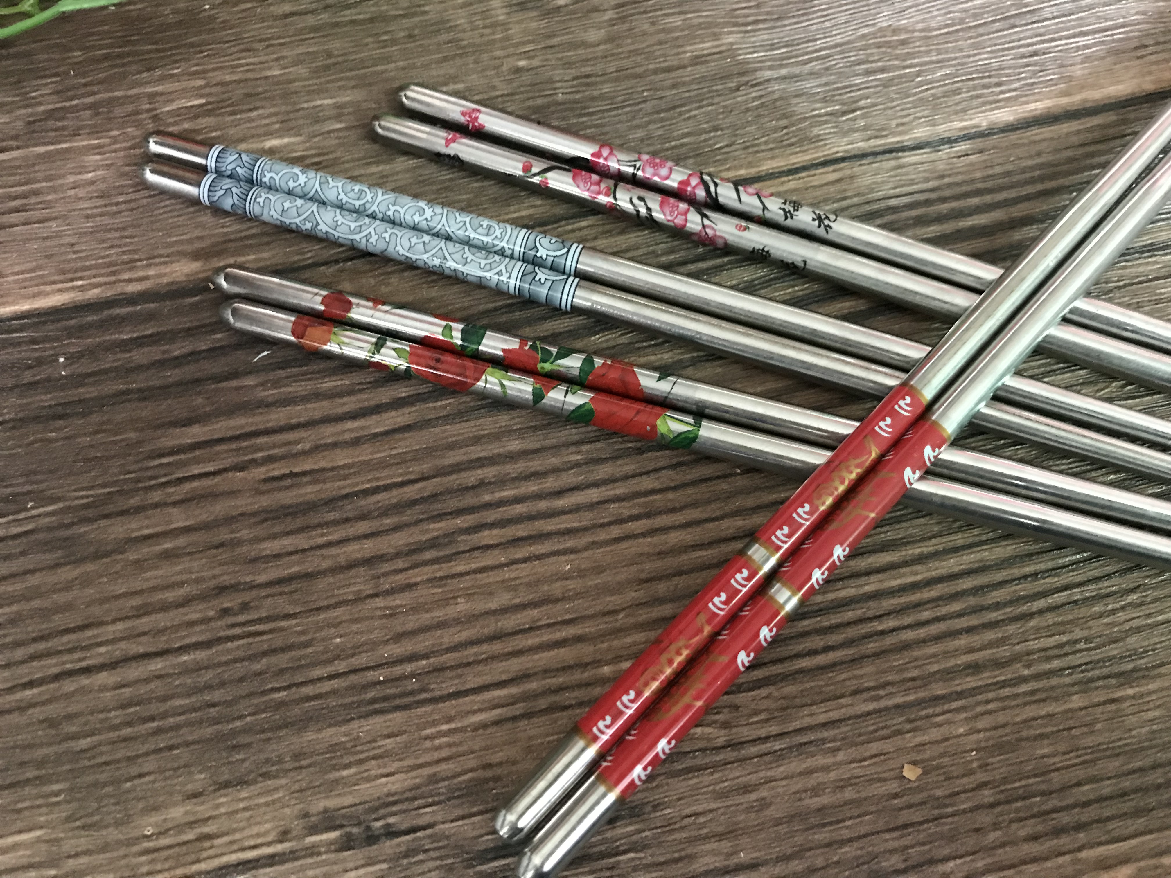 10 Pairs 304 Stainless Steel Chopsticks Set Luxury Non-slip Plum Flower Chinese Japanese Chopsticks Sushi Sticks Palillos Chinos