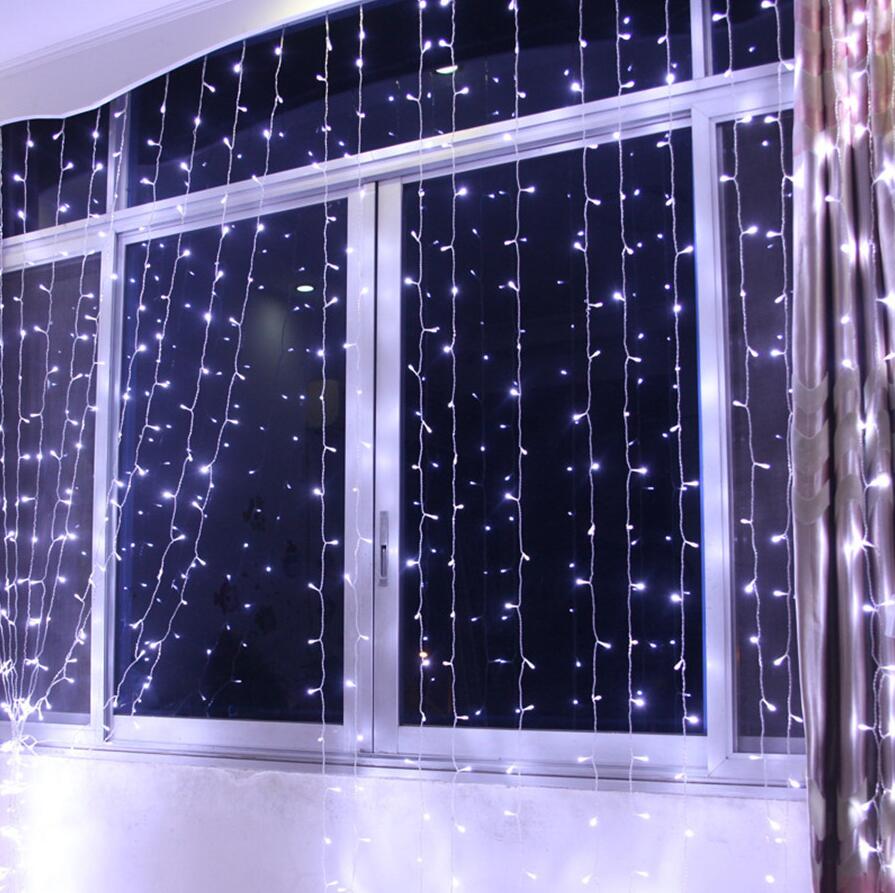 Thrisdar 2 x 3m 3 x 3m utendørs solcelle led istaplys 8 moduser hage terrasse gjerder jule solcellevindu gardin led lysstreng: Hvit / 2 x 3m 200 lysdioder