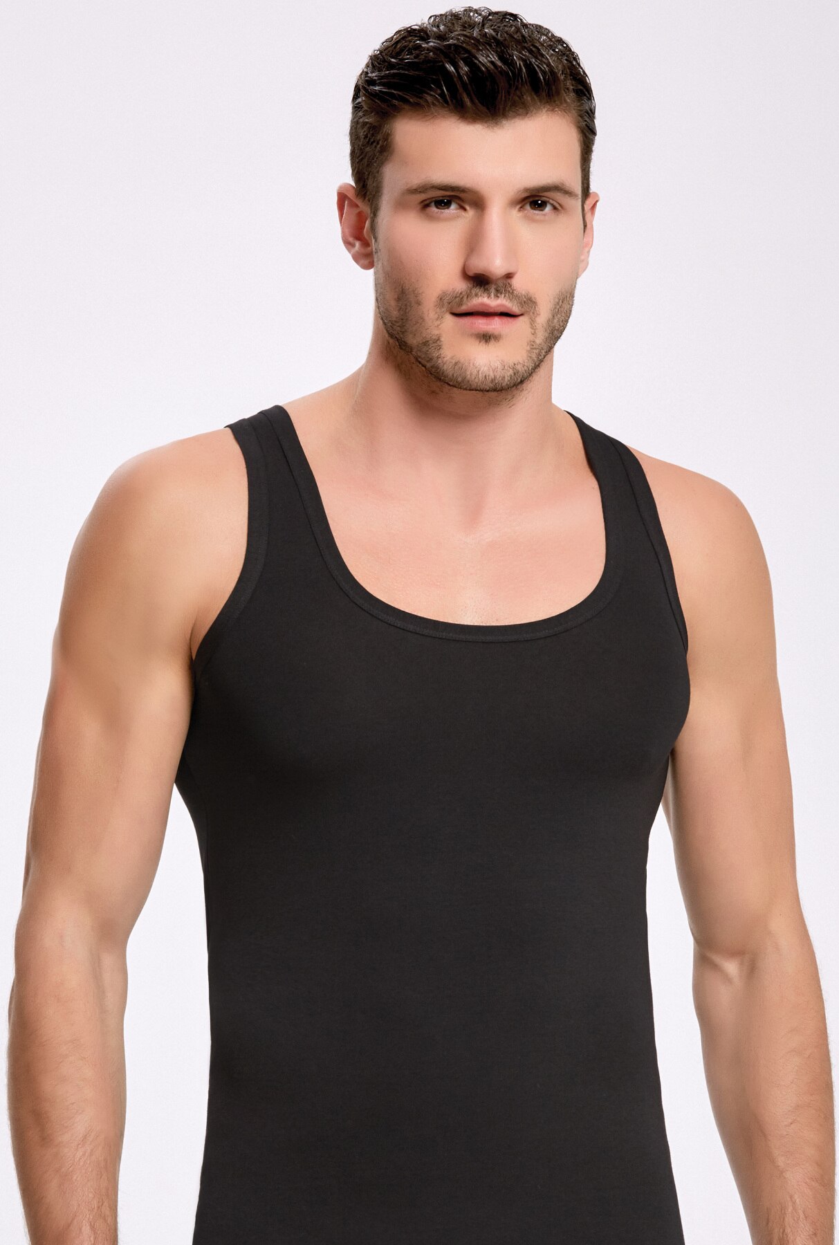 ILKE 1610 LİKRALI UNDERSHIRT 5 PCS: Black / S