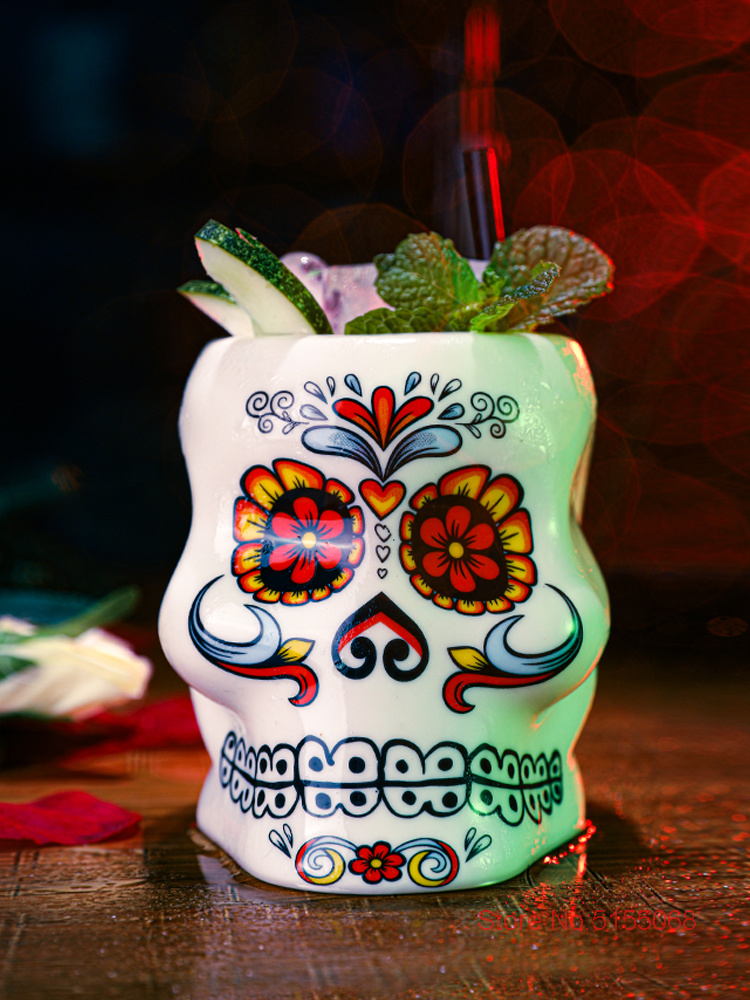Cráneo de tatuaje cóctel especial de América del Norte taza de TIKI de Hawaii con cara pintada de flores, Bar, cultura Molecular, mezclada, copa de vino