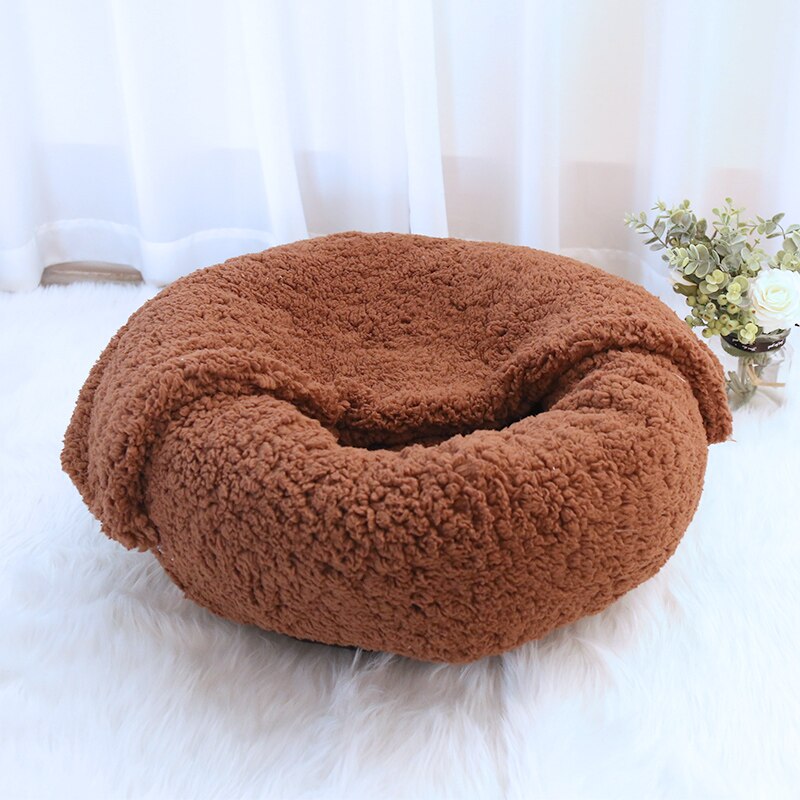 Lyxig hundsäng för katter eller små medelstora hundar rund munk hundsäng supermjuka varma sherpa hundsäng med filt avtagbart lock: Kaffe med filt / 65 x 23cm