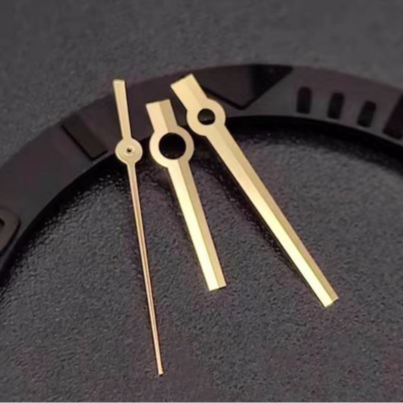 Mod 2824 Sterke Blauwe Lichtgevende Datum Horloge Wijzers 8215 Pointer Past voor RLX 8215 8213 2824 2836 Mechanische Beweging: Goud