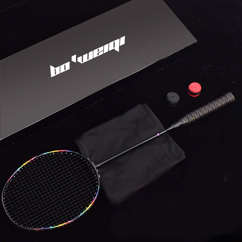 8u profissional 100% raquete de badminton carbono 24-30 lbs g5 ultraleve ofensiva raquete de badminton treinamento esportes com saco: Black with Box