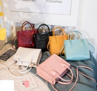 Trendiga kvinnor krokodil mönster crossbody pu handväskor damer solid snygga kosmetiska diverse hållare 6 färger