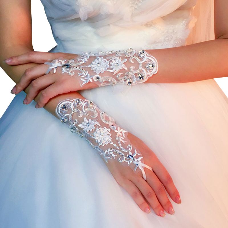Guantes cortos de encaje de verano hechos a mano con diamantes de imitación mitones blancos accesorios de vestido de novia para las mujeres de la novia