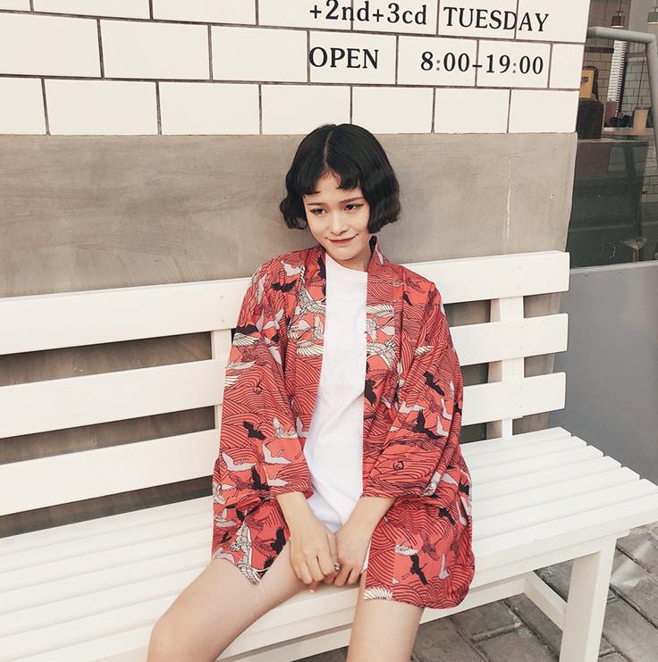 Traditional japanese kimono women japanese women kimono traditional japanese yukata traditional short yukata: Beige