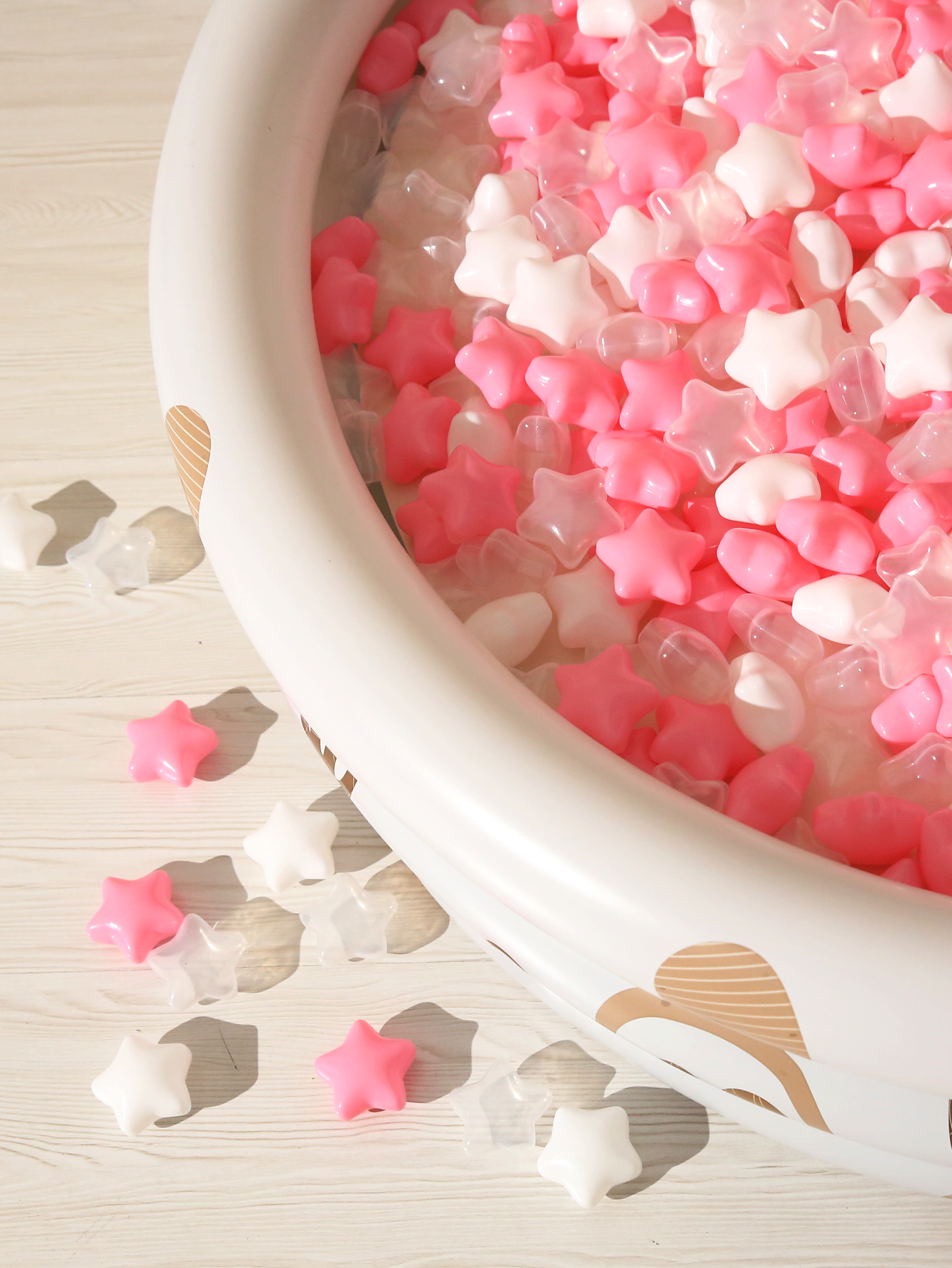 150pcs Non-Toxic Free BPA Soft Plastic Balls 2.67inch Star Multi-shaped for kids Play house Pool Birthday Party Decoration