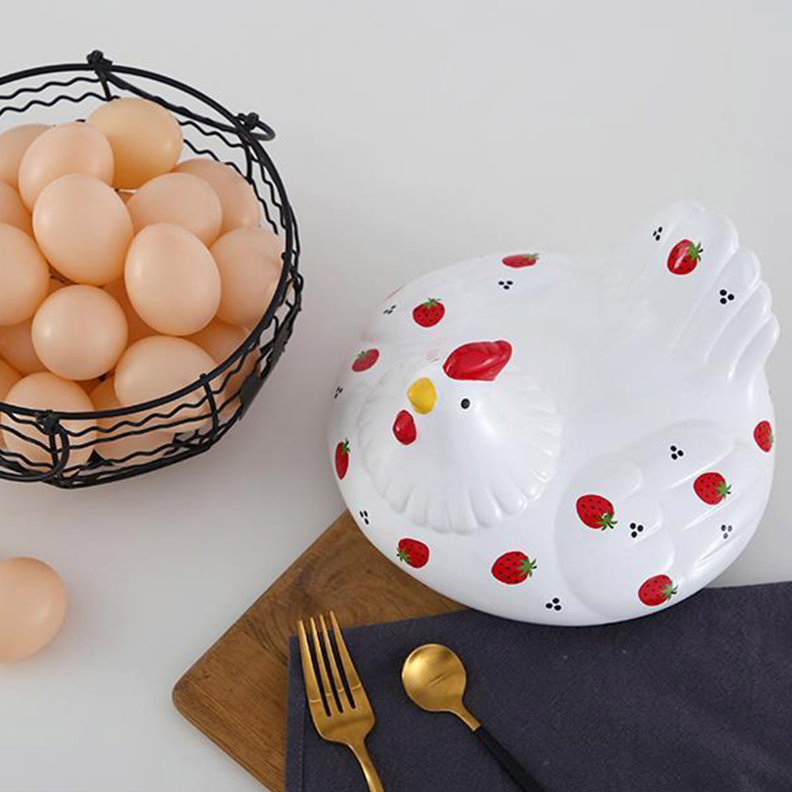 Egg Storage Basket Egg Holder Chicken Wire Egg Basket Fruit Basket Collection Ceramic Hen Oraments Decoration Kitchen Storage