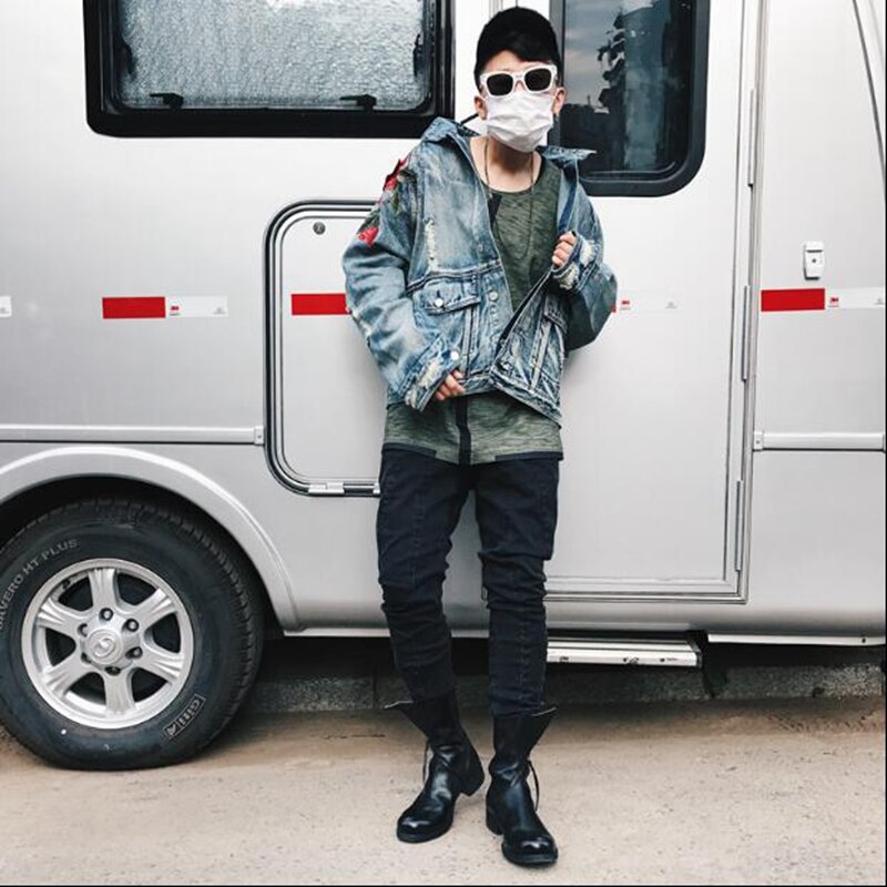 Veste en Denim Vintage avec fleurs roses avec broderie, manteaux à trous effilochés, vêtements d'extérieur de haute rue, Hip Hop, nouveauté printemps vêtements pour hommes