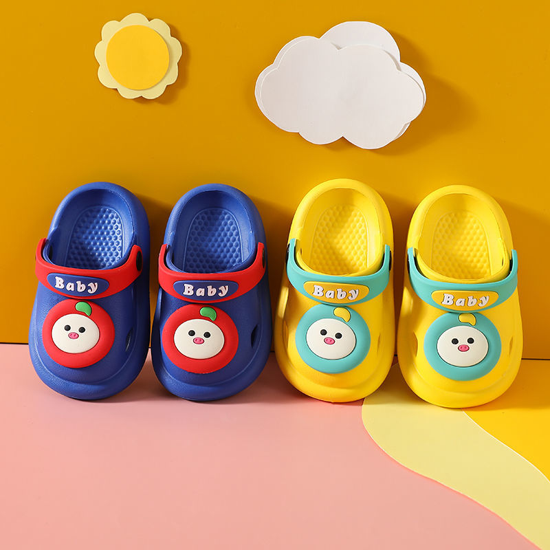 Dziecięce dziurki dziecięce kapcie letnie dziecięce antypoślizgowe śliczne kryte i obuwie plażbyć winnym kreskówki drewniaki dziecięce buty dla dziewczynki