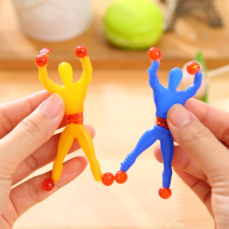 5/10/25Pcs/lot Plastic Funny Flexible Climb Men Booth climber Children&#39;s classic toys Sticky palm toys Sticky Wall Toy