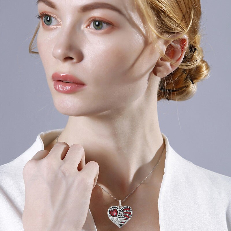 Collar de corazón para mujer, colgante de alas de Ángel, joyería exquisita, de personalidad, un solo producto, de vacaciones para el día conmemorativo