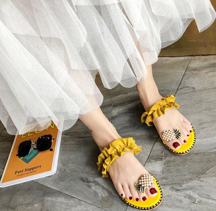 Sommar kvinnor sandaler tofflor skor platt flip flops snöre pärla kilar kvinna glider ananas casual mujer