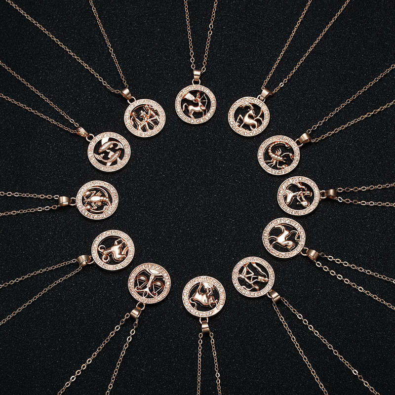 Trendige halsketten mit anhängern 12 sternzeichen-motiven in roségold für damen und herren – löwe-motiv, ideal als grußkarte, geburtstagsgeschenk oder familienschmuck.