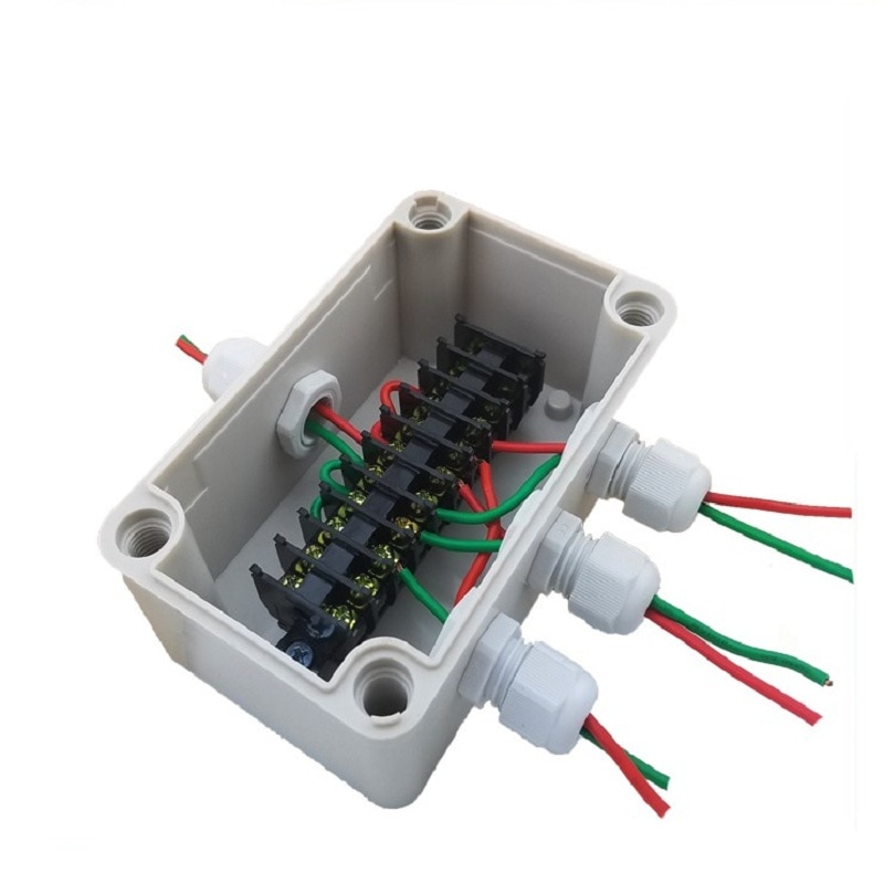 Outdoor waterproof plastic junction box terminal one in three out 130*80*70mm sealed box