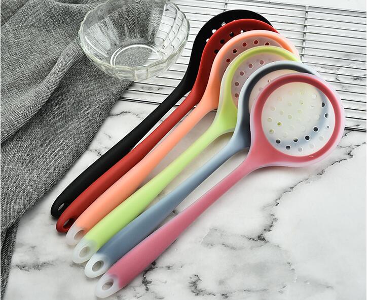 1PC Food Grade Silikon Sieb Schaufel Siebe Löffel Bunte Küche Scoop Entwässerung Siebe Küche Gadget