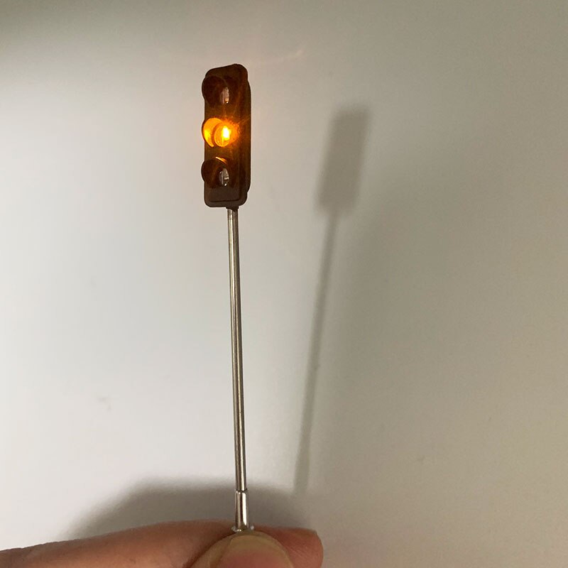 HO Scale Model Traffic Lights/Operating Pole Mount Overhead Traffic Lights with Controller Architecture Street Train Railway