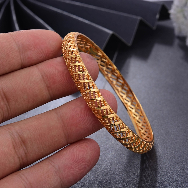 Wando 4 stuks/partij goudkleurige armbanden voor dames/meisjes midden-oosterse sieraden klassieke ronde koperen armbanden sieraden
