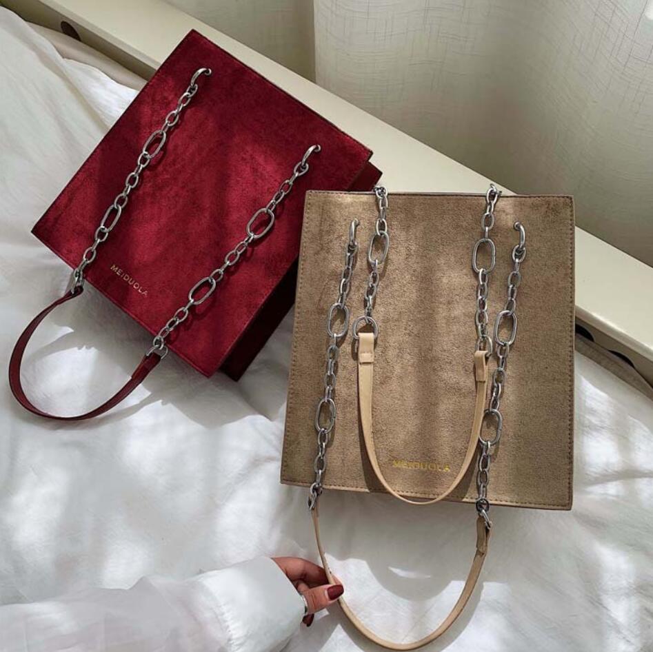 Vintage femme grand sac fourre-tout nouvelle en cuir mat femmes sac à main de créateur grande capacité chaîne sacs à bandoulière