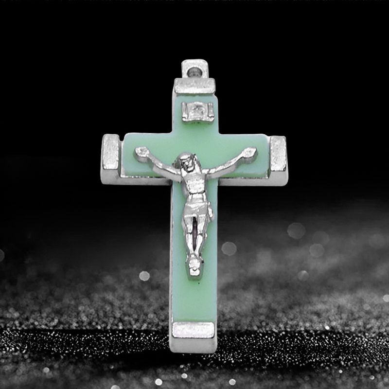 5x Metal Christ Jesus Cross Luminous Pendant Glow in the Dark Crucifix Ornaments Jewelry religious to say prayers