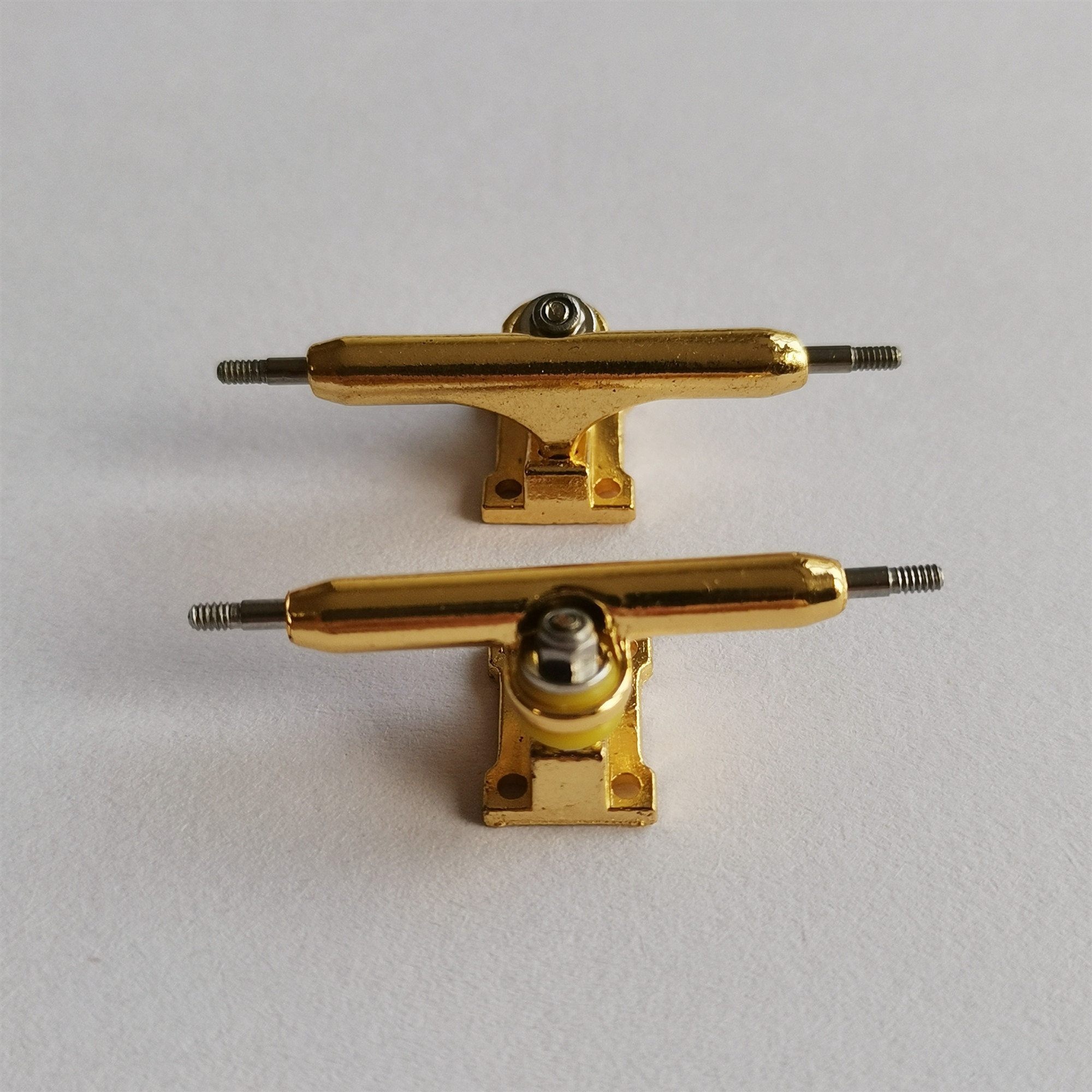 Camión de un solo eje con diapasón de 34mm y 32mm para patineta de dedo, Mini monopatín, juguetes para niños