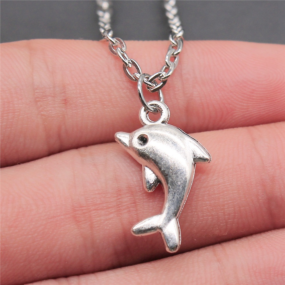 Dropshipping 2 cores 23x13mm dolphin pingente colar jóias para mulher: Antique Silver Color