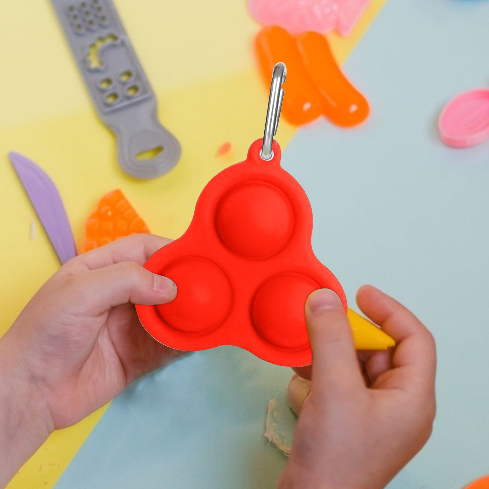 Neueste Schlüsselbund Spielzeug Übung Bunte Pops Grübchen Spielzeug Erwachsene Stress Relief Zappeln Spielzeug Einfache Pädagogisches Grübchen Spielzeug Kinder