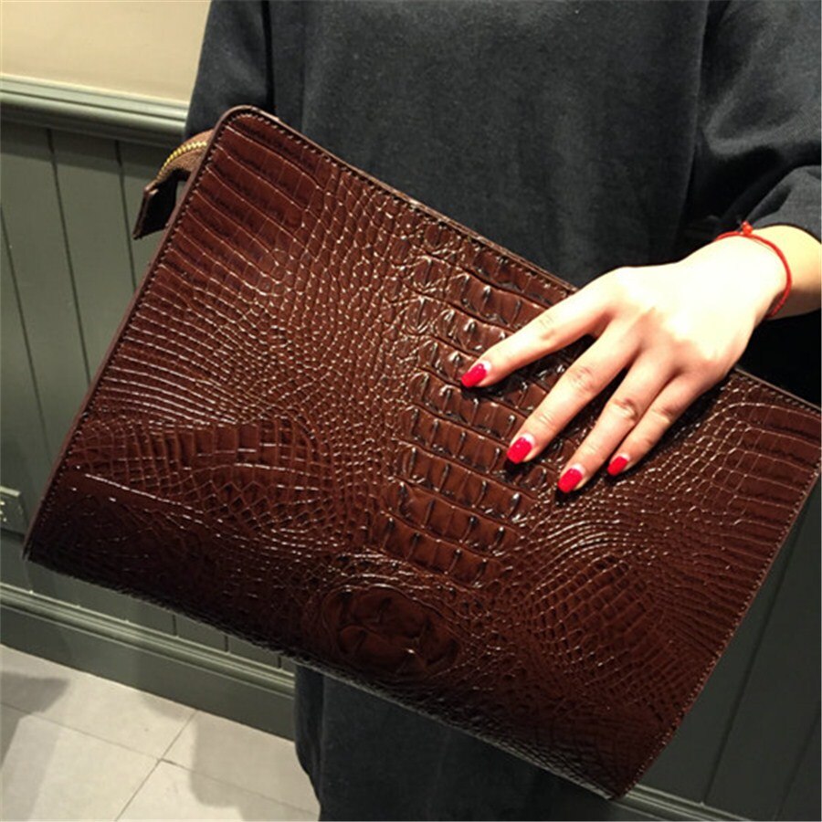 Brand Crocodile Pattern Day Clutches PU Leather Envelope Women Messenger Bag Praty Evening Bag Handbags Purses: Coffee