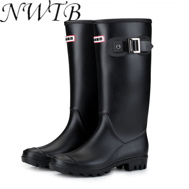 Bottes de pluie montantes pour femmes, chaussures d'eau à long tube avec boucle, style coréen, bottes Martin pour la neige et la moto
