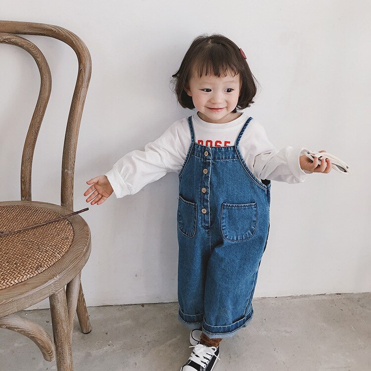 Lente baby kinder cowboybroek voor kinderen jongens en meisjes casual losse denim jeans met wijde pijpen bretels broek: 5t