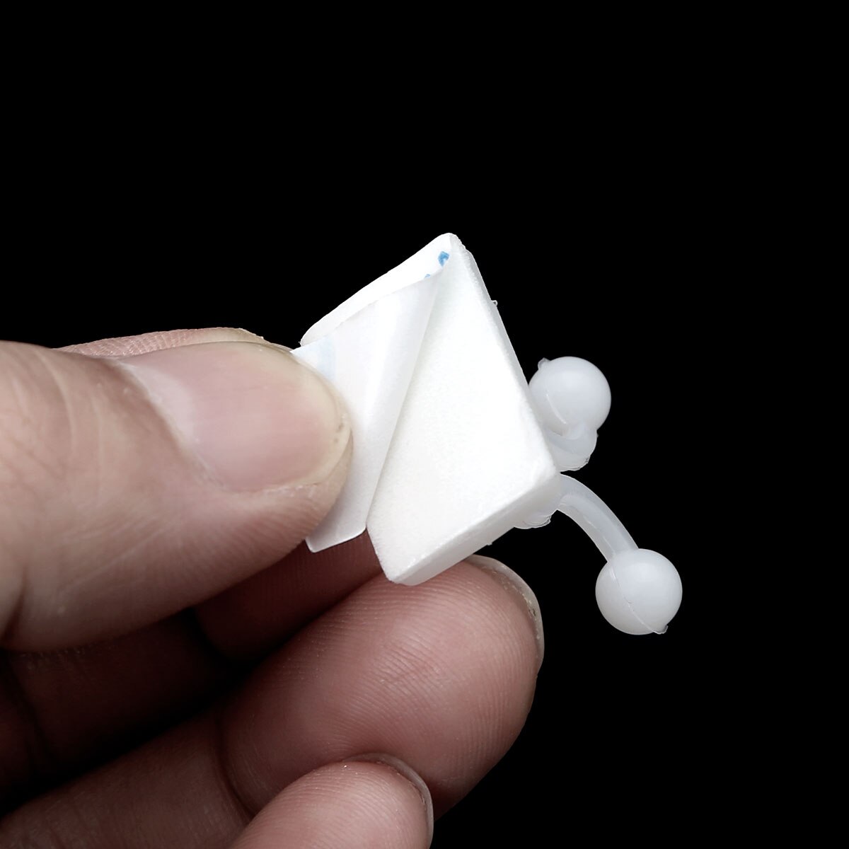 30Pcs Rattan Plant Climbing Clips Plant Climbing Wall Fixture Binding Support Clips Self-Adhesive Hooks Plant Vine Traction Home