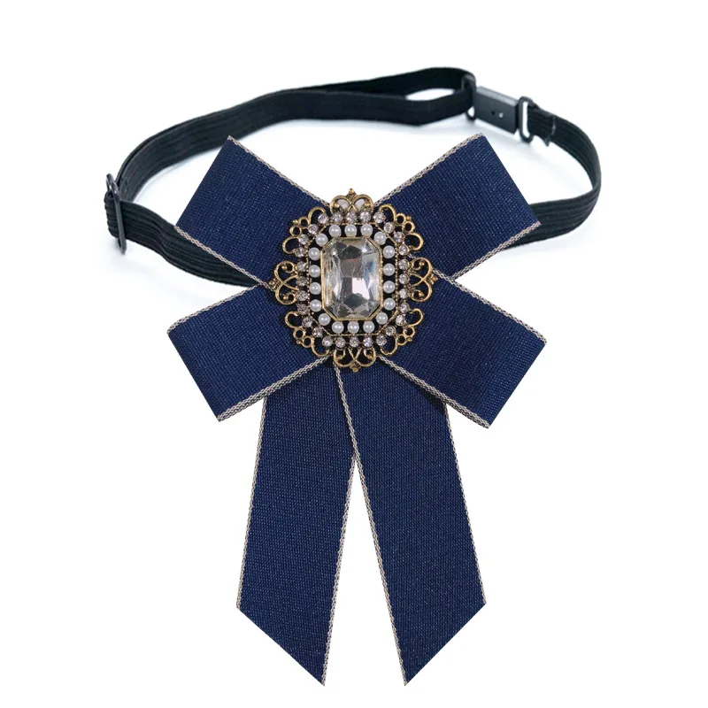 Britse Stijl Stof Strikje Broche Parel Kristal Overhemd Pak Kraag Pinnen Mode Stropdas Broches voor Vrouwen en Mannen Sieraden: Puur Goud Kleur