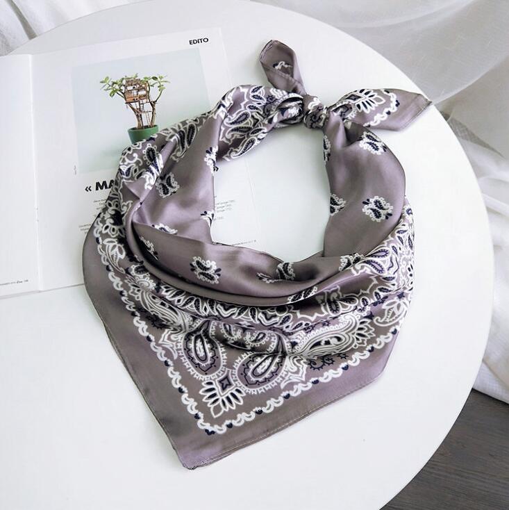 Eleganti fasce per capelli Bandana con stampa in cotone di seta per ragazze donna sciarpa a fascia maschera per il viso croce turbante bandane copricapo 70cmX70cm: 8-silk