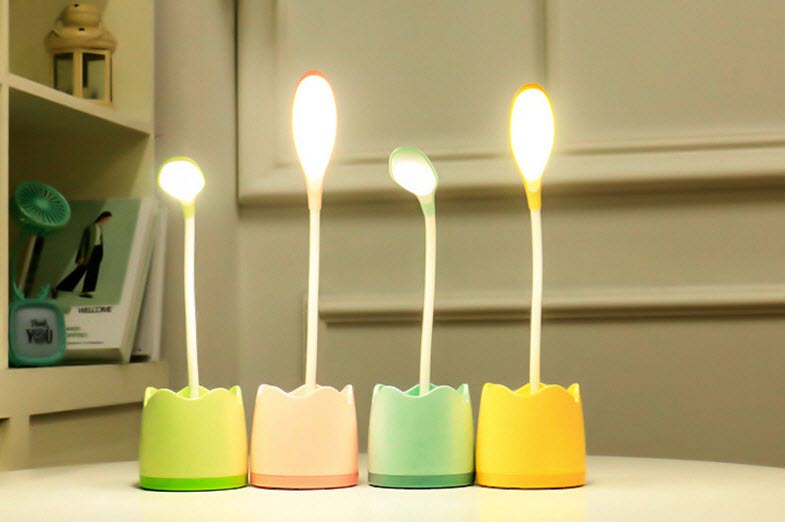 LED light students study lamp pretect eyes and USB charge mini office LED lamp