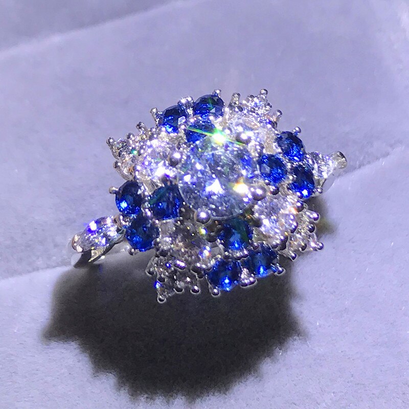 Niedliche Weibliche Große Kristall Blau Stein Ring Luxus Silber Farbe Engagement Ring Vintage Hochzeit Ringe Für Frauen Neue Jahr