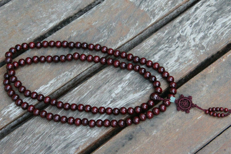 Buddismo tibetano 108 collana di Mala con perline di preghiera in legno rosso