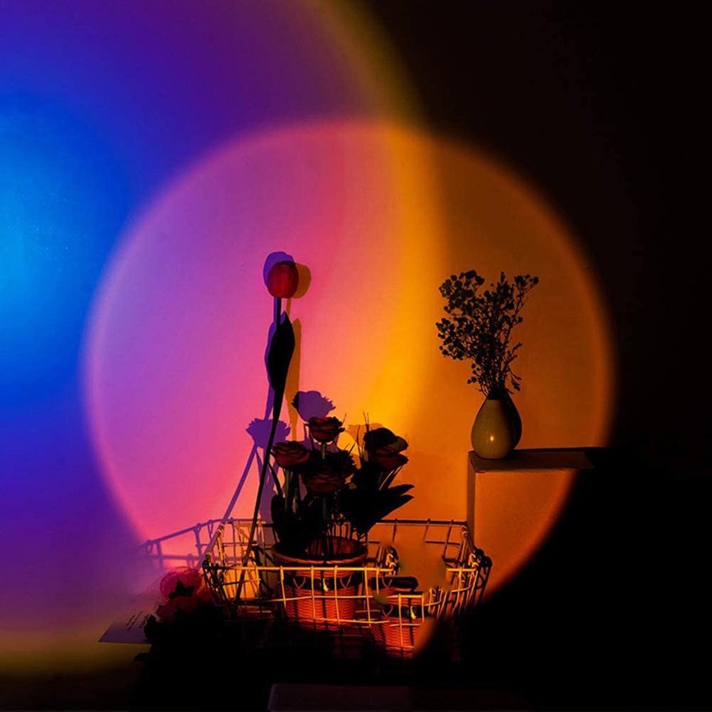 Projection Lamp Adjustable Illumination Angle Bright Color Temperature Wider Luminous Angle Home Place Lamp: Black