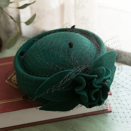 Britse Bloem Baret Cap Vrouwen Pure Wolvilt Fedora Wit Groen Dot Gezicht Sluier Bunker Wol Tovenaar Vrouwen Cocktail Party hoed: Dark Green