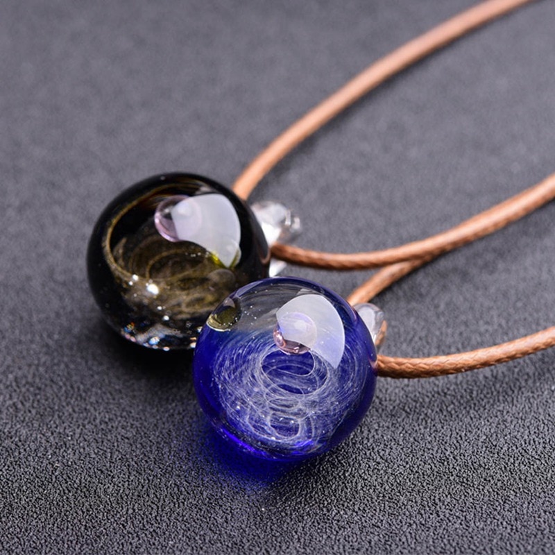 2019 Creativo Pianeta di Cristallo Stelle Sfera di Vetro Galaxy Modello di Catena In Pelle Pendenti con gemme e perle Collana Galaxy Bella Collana