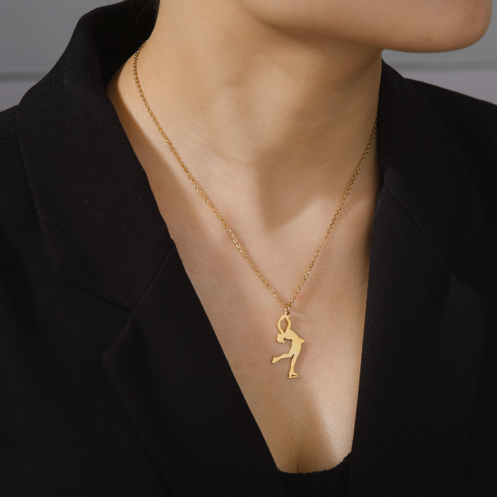Unift Figure Ice Skater Necklace for Women Daughter Stainless Steel Roller Skating Sport Artistic Skating Girl Jewelry Trendy