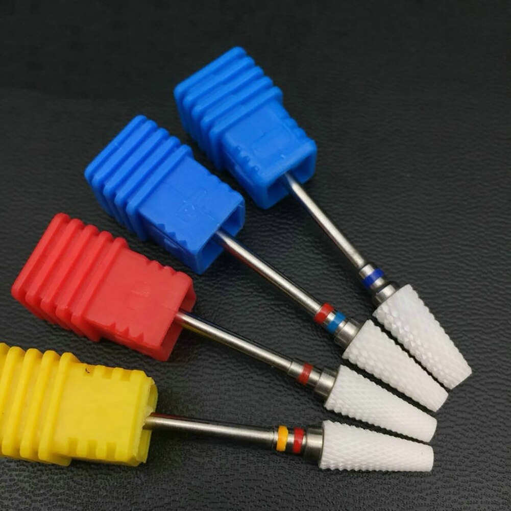 Keramische nagelvijl met platte kop, elektrische roterende vijl, boorkop voor manicure en pedicure. deze nagelboor is glad en slijtvast.