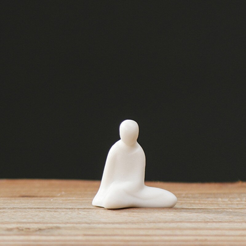 Chinesisch Weiß Porzellan Tee Haustier Mini Fingerspitze Buddha Mönch Statue Ornamente handgefertigt Keramik Kunsthandwerk Heimat Tee einstellen Dekoration: D -- 3x3cm