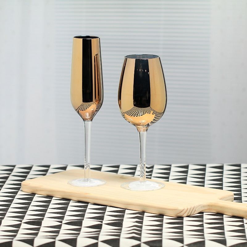 300-400ml färgad bägare, lyxigt guldglas, rödvinsglas, dekorativ vinkopp, svart blindglas.