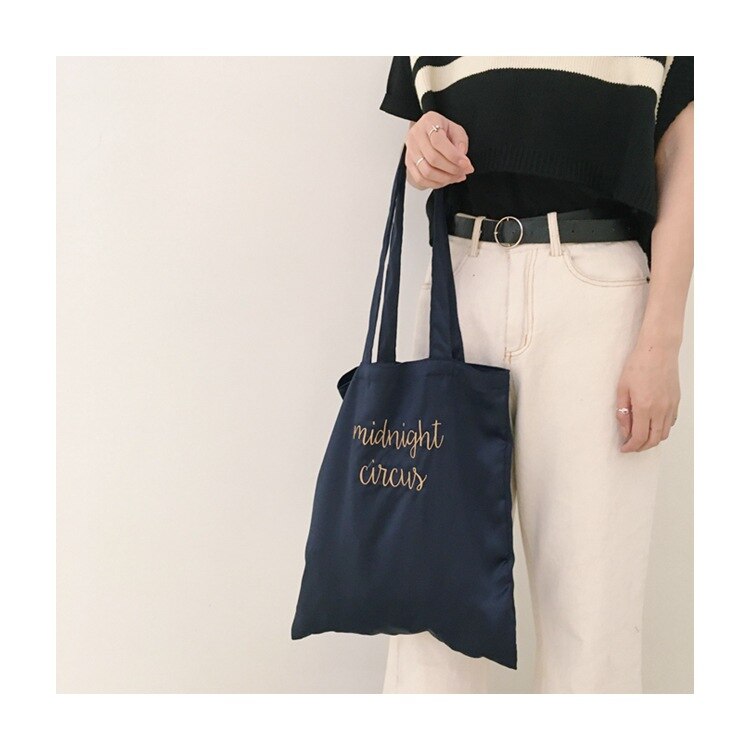 Retro Satijnen Vrouwen Schoudertassen Polyester Borduurwerk Brief Casual Flap Meisjes Eenvoudige Student Tote Handtassen Wilde Boodschappentassen