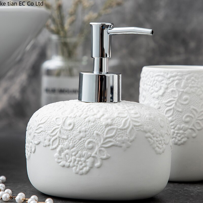 Simpelt keramisk badeværelse 4 sæt sæt smukke blonder badeværelse tilbehør tandbørste holder vask sæt til at sende en ven en