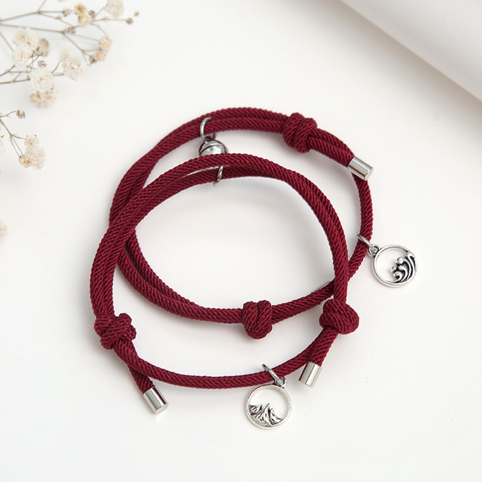 Pulsera de mano con succión magnética para adultos, accesorios de muñeca para novio y novia: Wine Red