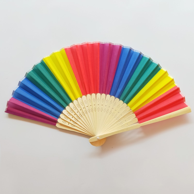 8 Inch Kleurrijke Regenboog Hand Fans Vouwen Bamboe Botten Fan Dance voor Bruiloft Themafeesten Natuurlijke Heldere Kleur Home Decoratie