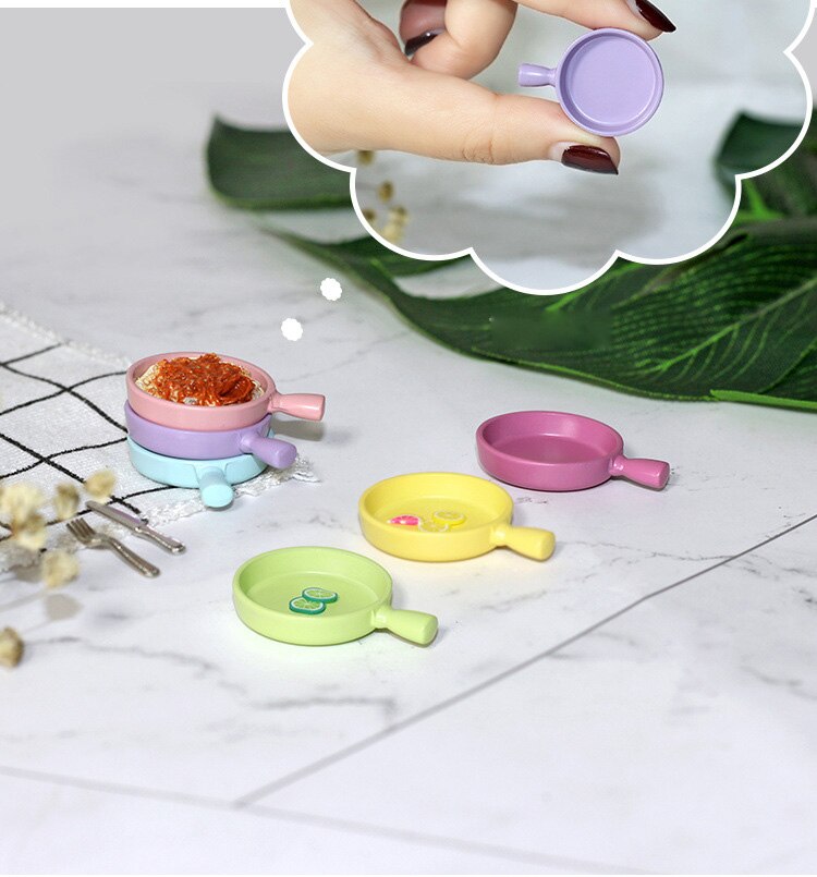 Nuovo 1:12 miniatura casa delle bambole mini Giapponese Piatto Piatto di Bistecca giocattolo modello della decorazione Macaron piatto piatto piatto di bistecca bambini collezione di articoli da Regalo