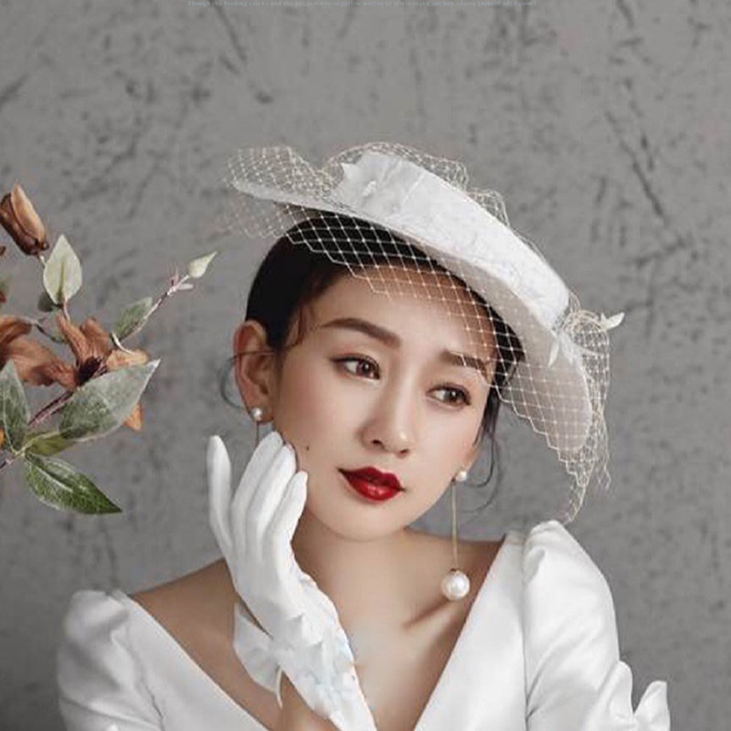 Chapeaux de mariage Vintage en dentelle pour femmes, en filet, accessoires de mariage blancs, pour mariées, fascinateur, Sinamay, gants en voile, cage à oiseaux